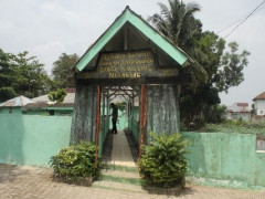 Queen Sinuhun Cemetery Complex ©Parliza Hendrawan
